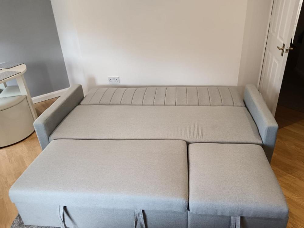 קטרינג Welcome To This Flat מראה חיצוני תמונה